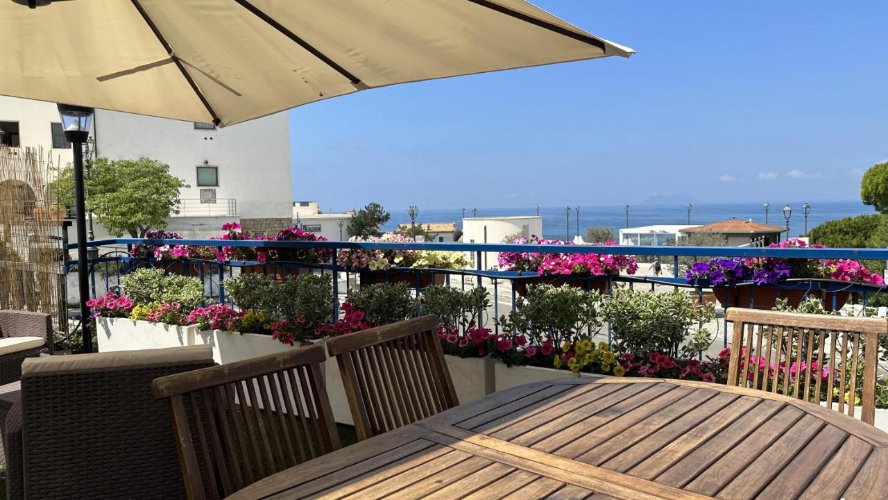 Holidaycasa Mike - Con terrazzo vista mare Sperlonga Esterno foto